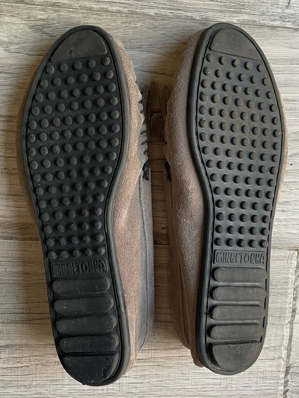 Minnetonka kilty hardsole